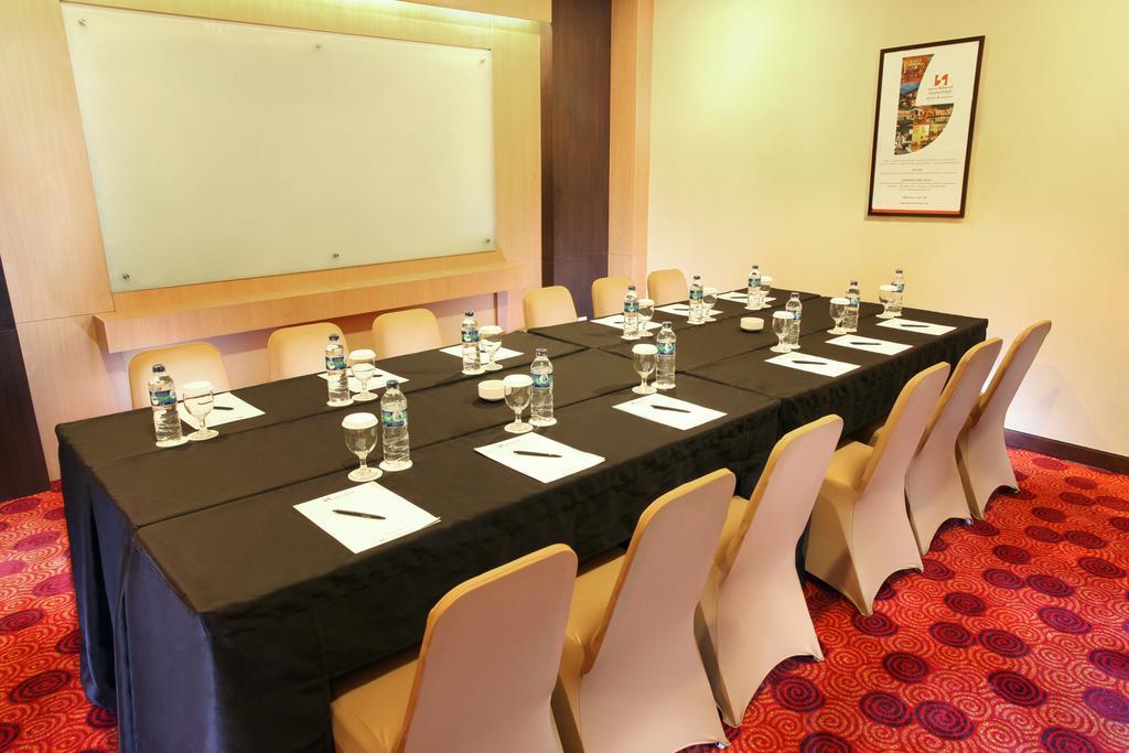 Swiss-Belinn Balikpapan Exterior foto