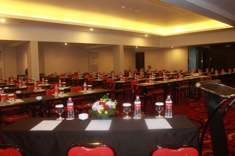 Swiss-Belinn Balikpapan Exterior foto